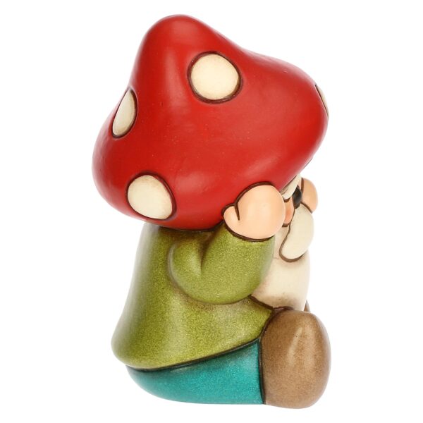 Gnomo Oliver con cappello a forma di fungo in ceramica Inverno Incantato Thun F3415H90